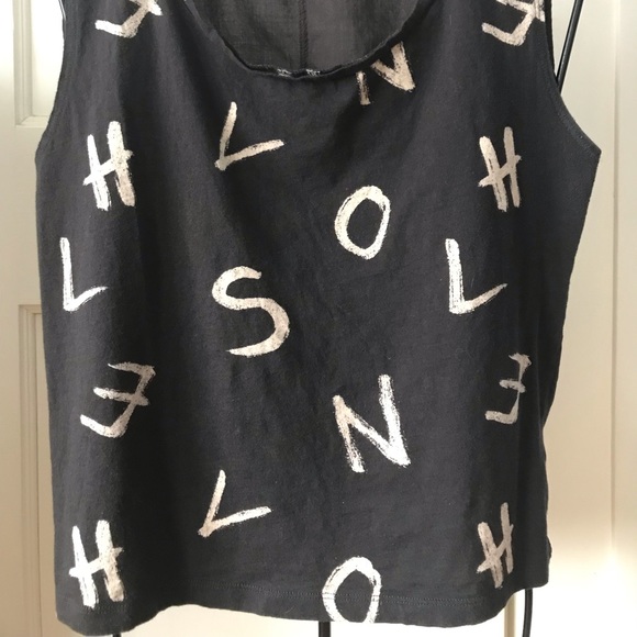 H&M Divided Letter Print Sleeveless Top - Picture 2 of 7
